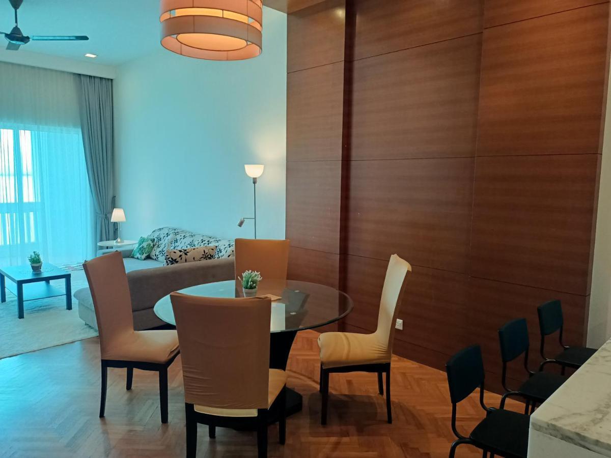 Straits Quay Marina Suites Penang By Aurorahomes Bagan Jermal Eksteriør bilde