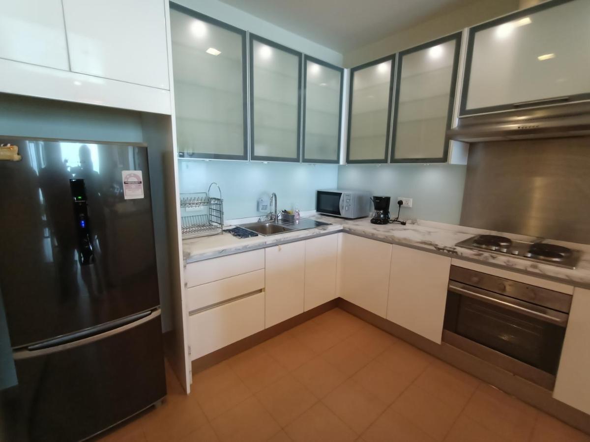 Straits Quay Marina Suites Penang By Aurorahomes Bagan Jermal Eksteriør bilde