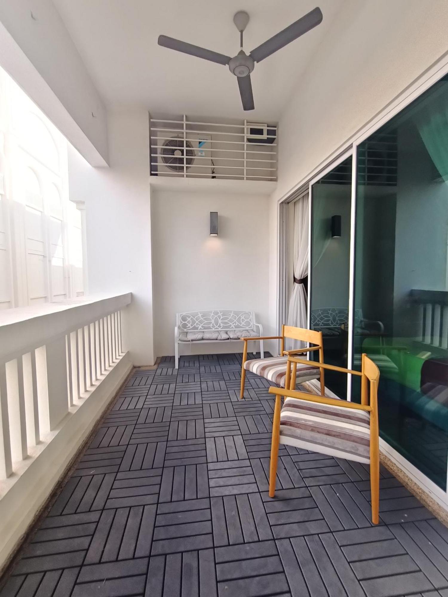 Straits Quay Marina Suites Penang By Aurorahomes Bagan Jermal Eksteriør bilde